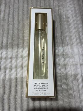Victoria’s Secret Heavenly EDP Travel Spray Gold Musk NIB USA Eau De Parfum